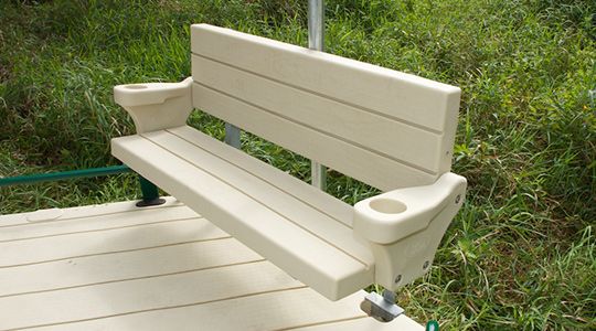 POLY BENCH WITH ARMS-REST